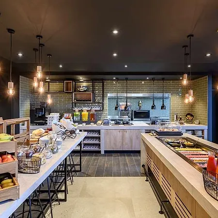 ホテル Radisson Berchem 4*