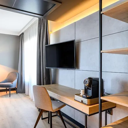 Radisson Berchem 4*