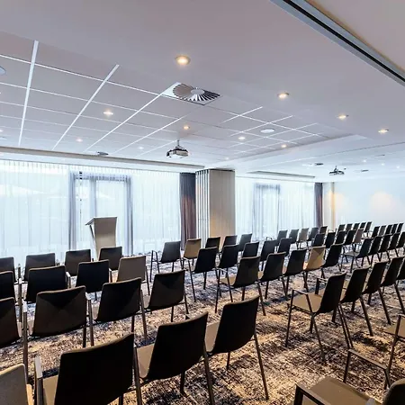 Radisson Berchem ホテル 4*